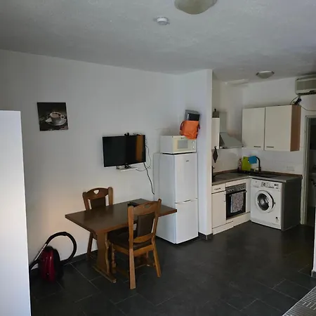Apartment Kleines 2 Raum - Grupello-3 *